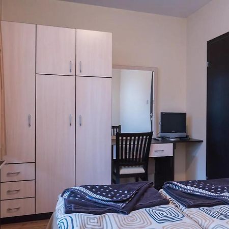 Charming, Fully-Furnished, 2-Bedroom Apartment Bansko Luaran gambar