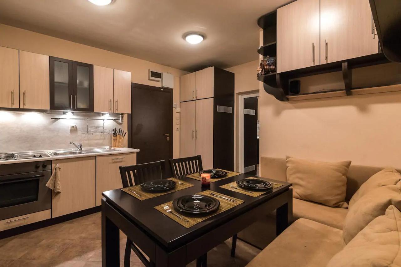 Charming, Fully-Furnished, 2-Bedroom Apartment Bansko Luaran gambar