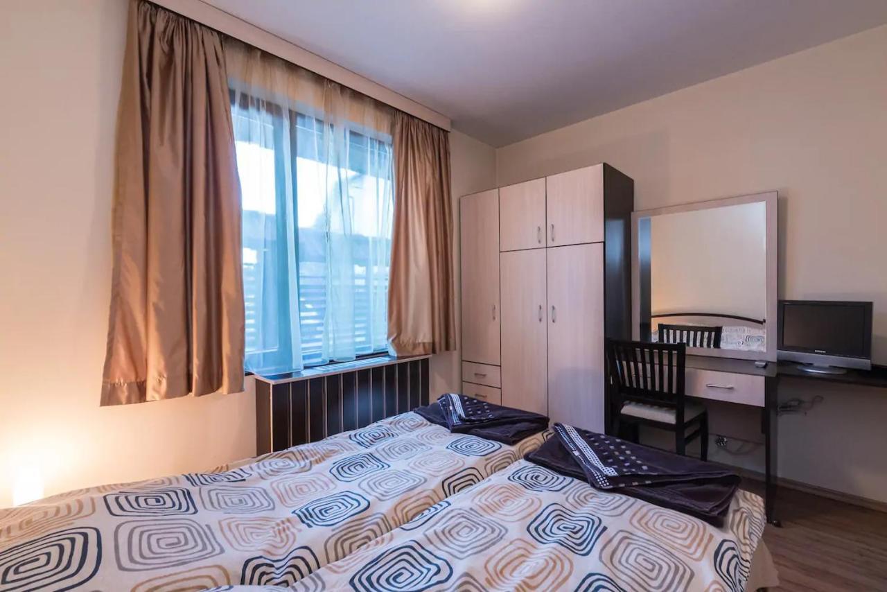 Charming, Fully-Furnished, 2-Bedroom Apartment Bansko Luaran gambar